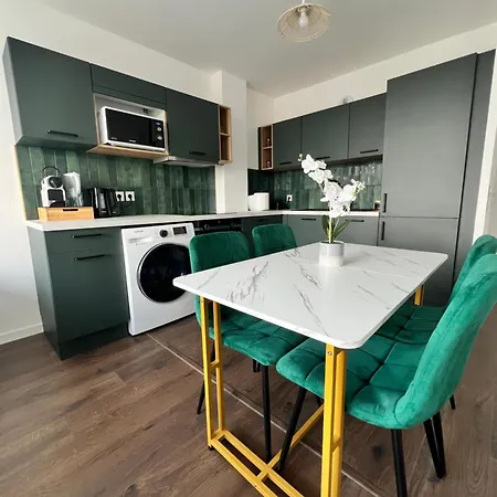 Apartmán L'asian - New T2 Proche Gare Vitry-sur-Seine
